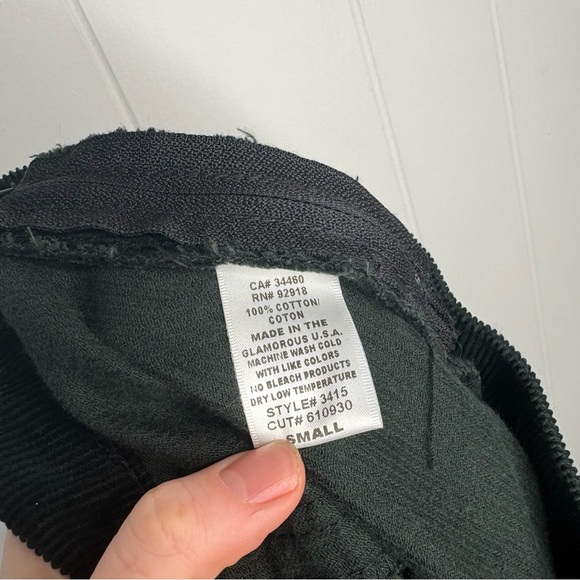 ✨Y2K 2000’s Vintage Juicy Couture Jeans Black Corduroy Pleated Mini Skirt Preppy - Picture 7 of 9